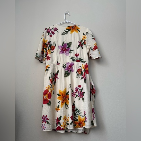 Waist-Difined Bell-Sleeve Faux-Wrap Dress for Women, white floral, Size L - Picture 9 of 12